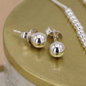 Boucles d&rsquo;oreilles boules en Argent massif