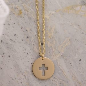 Collier de baptême Mini Croix Latine ajourée en Or jaune 18 carats 12 mm