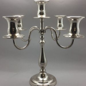 Chandelier 4 branches 5 feux en métal argenté