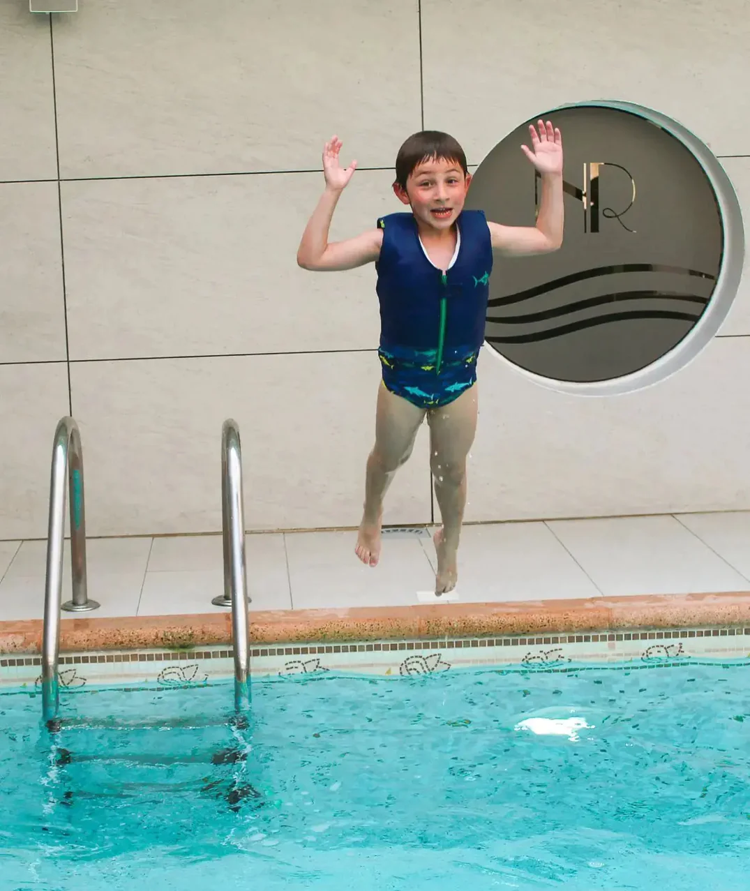 Swimming – Maillot de Bain Flottant Requins 15/17 kg – Image 2