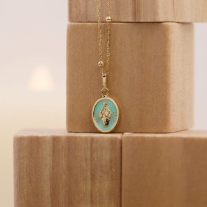 Médaille Miraculeuse en Or jaune 18K et résine menthe