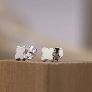 Boucles d&rsquo;oreilles petites croix romanes argent massif