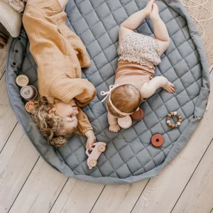 Tapis Montessori d&rsquo;Eveil et Sac à Langer Dusty Blue
